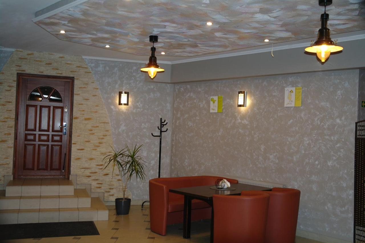 Zajazd Pod Jarem Baltow Exterior foto