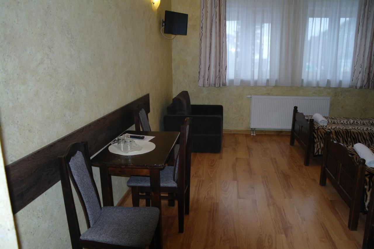 Zajazd Pod Jarem Baltow Exterior foto